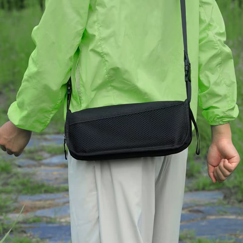 PocketChair, czyli lekkie, składane krzesło podróżne i torba 2w1